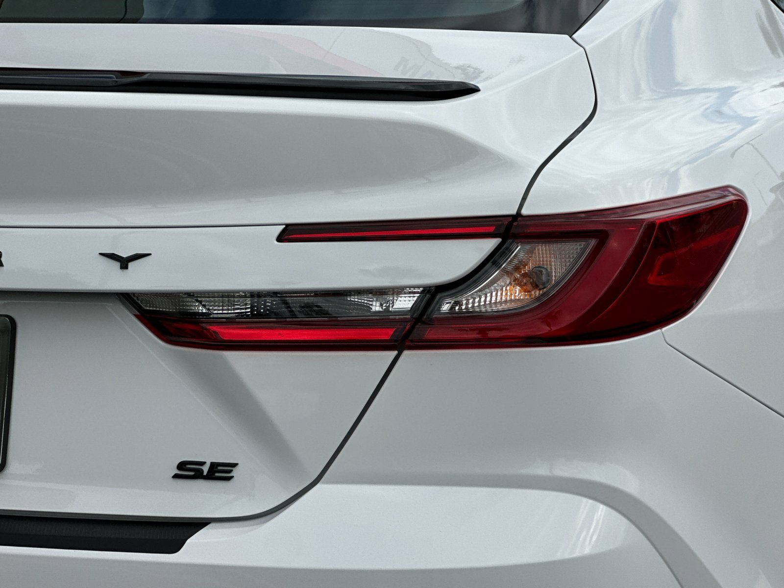 New 2026 Toyota Camry Hybrid FWD image 23