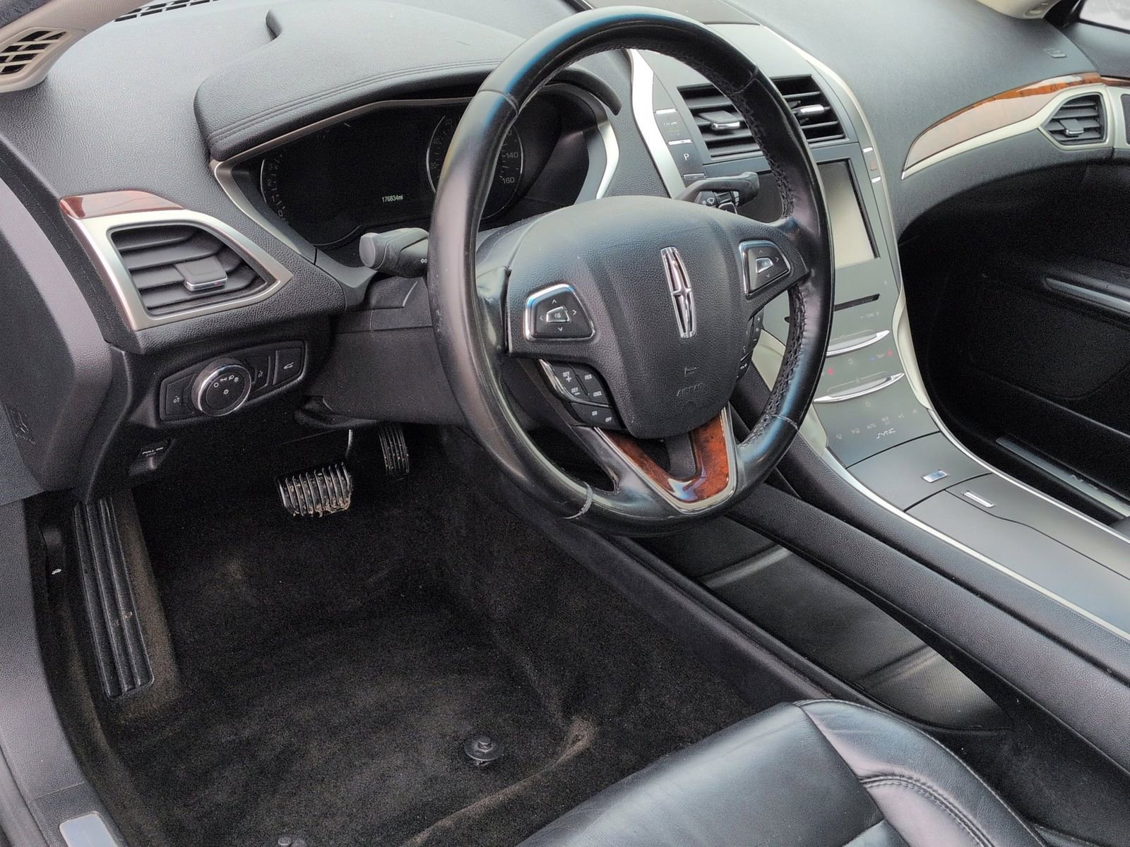 Used 2016 Lincoln MKZ w/ Equipment Group 200A Select FWD image 2