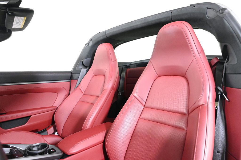 Certified 2024 Porsche 911 Targa 4S image 5