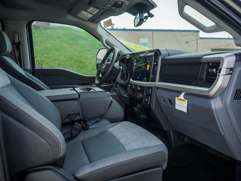 New 2026 Ford F350 XLT w/ XLT Premium Package AWD/4WD image 8