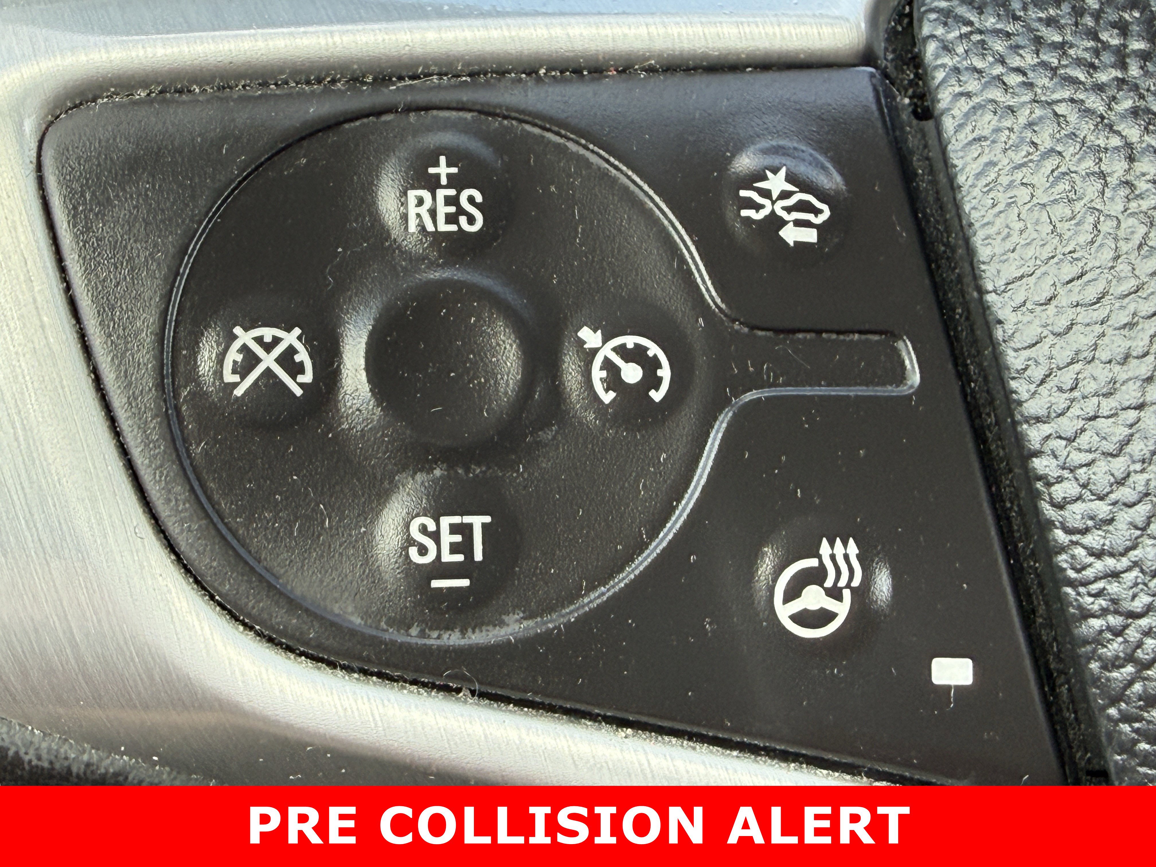 Used 2024 GMC Terrain SLT w/ Infotainment Package II image 27