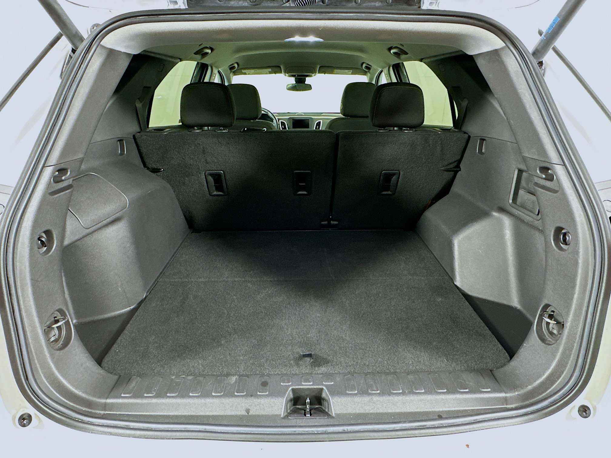 Used 2024 Chevrolet Equinox LT FWD image 27