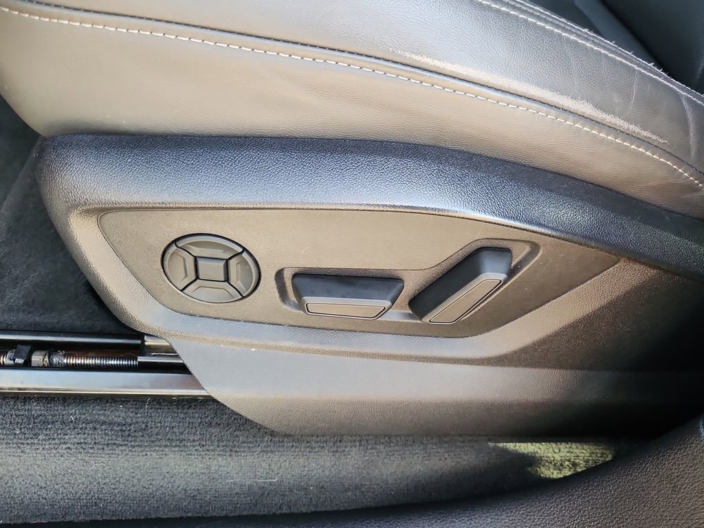 Used 2019 Audi Q8 Premium Plus image 8