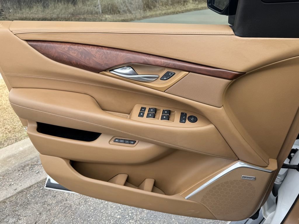 Used 2016 Cadillac Escalade ESV Platinum image 13