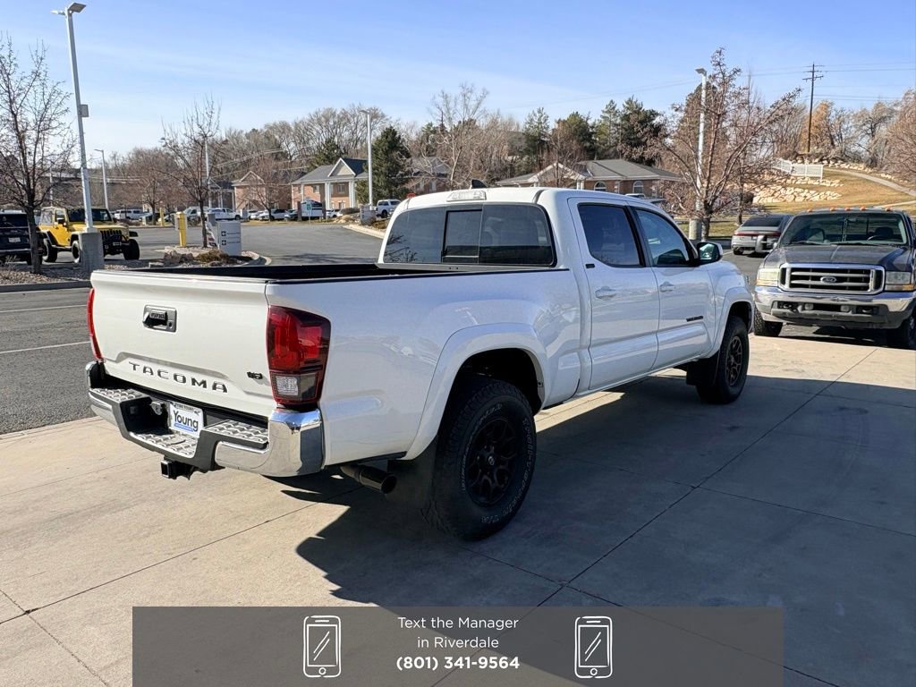 Used 2021 Toyota Tacoma SR5 w/ Blackout Package (TMS) image 7
