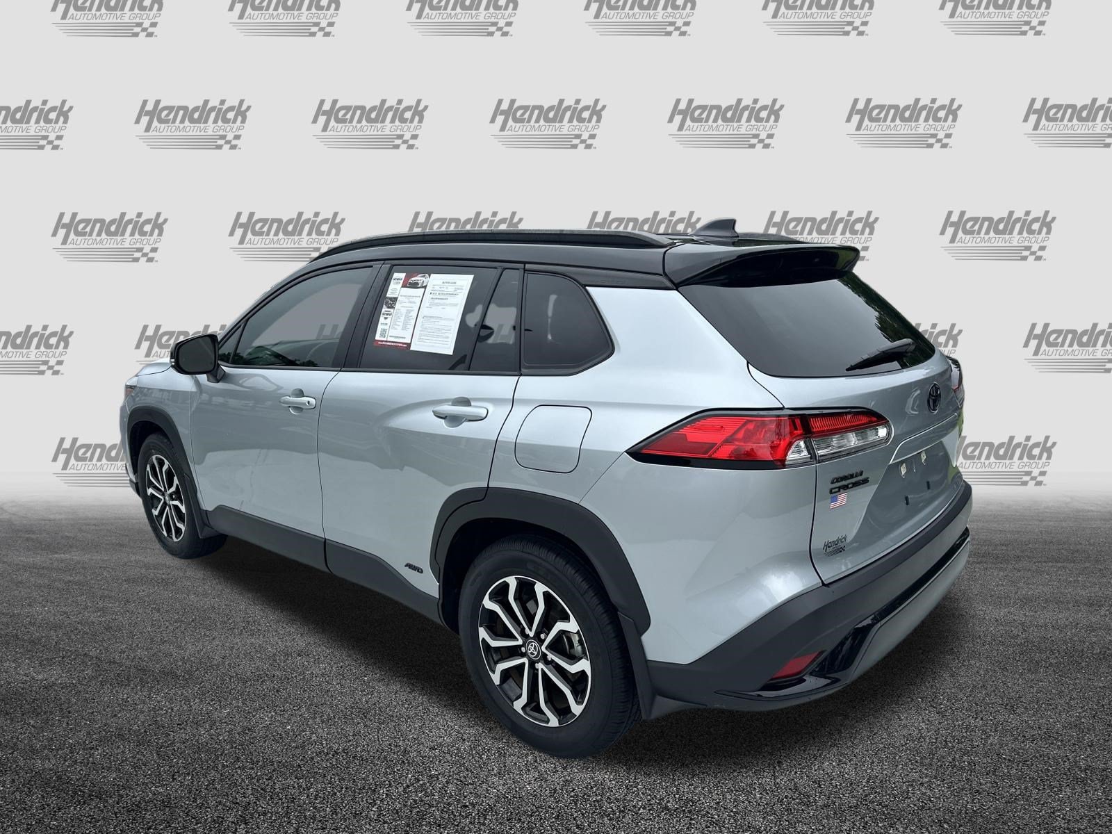 Used 2024 Toyota Corolla Cross AWD Hybrid image 8