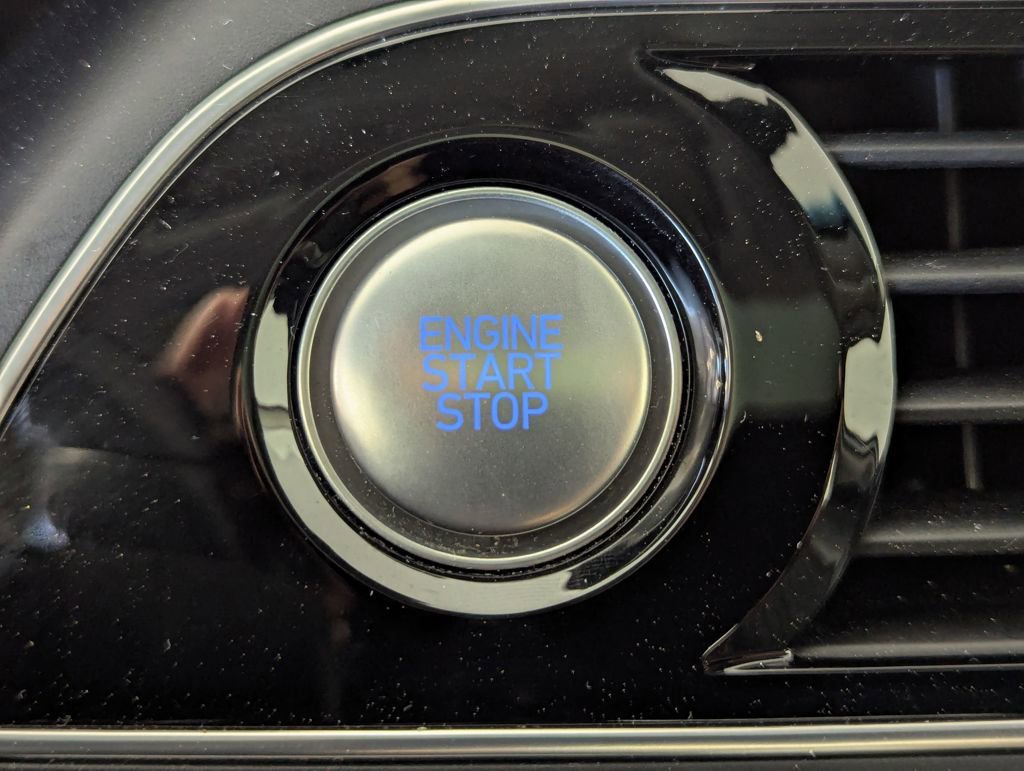 Used 2019 Genesis G70 2.0T Advanced w/ Elite Package image 47