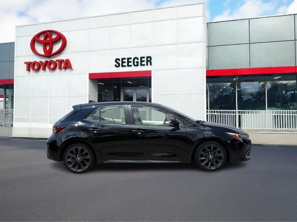 Used 2023 Toyota Corolla XSE FWD video 2