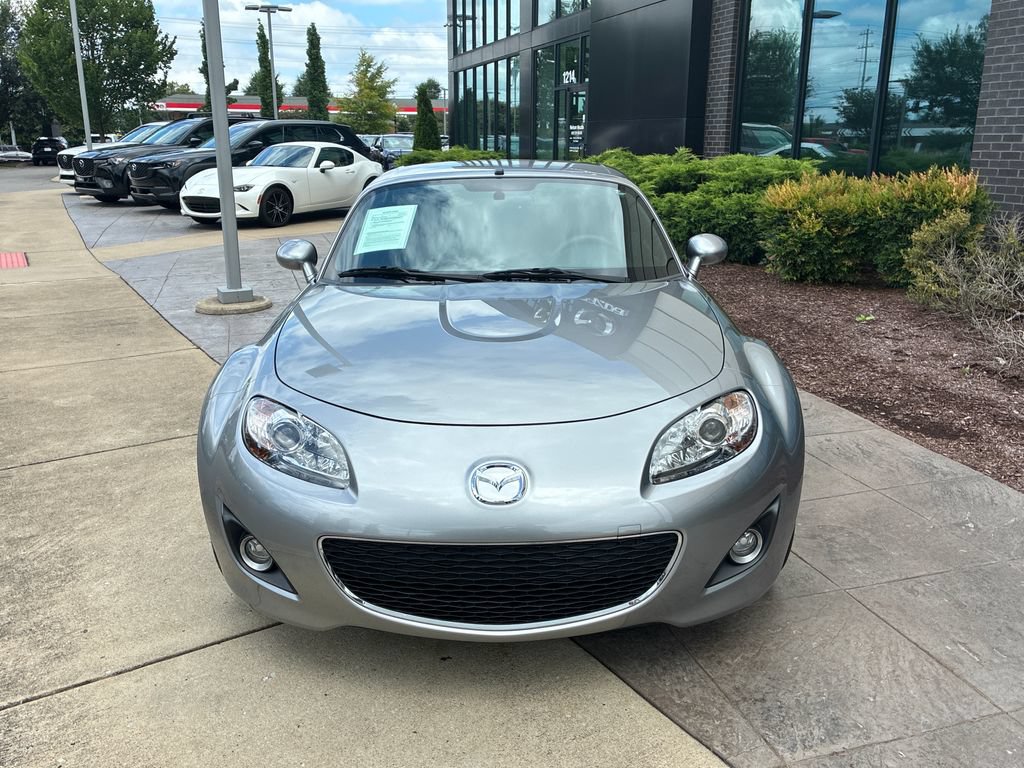Used 2010 MAZDA MX-5 Miata Touring w/ Suspension Pkg RWD image 11