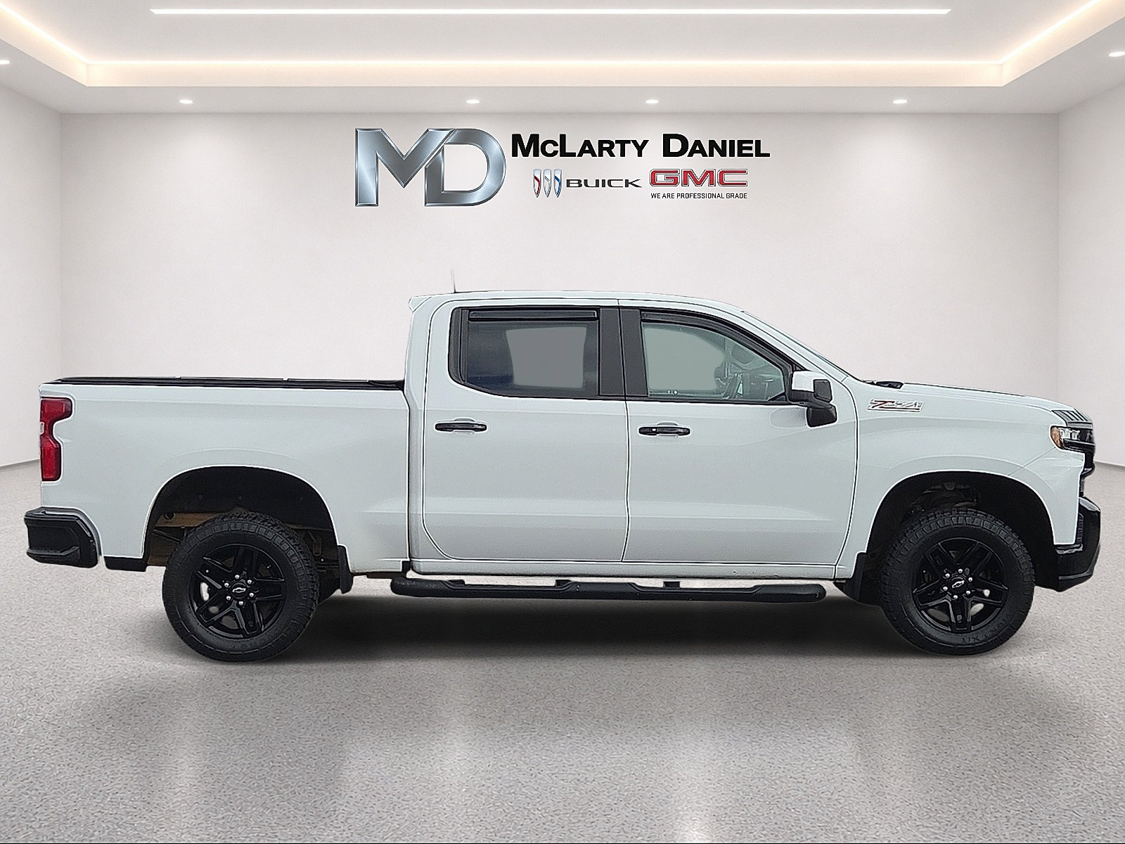 Certified 2020 Chevrolet Silverado 1500 LT Trail Boss AWD/4WD image 15