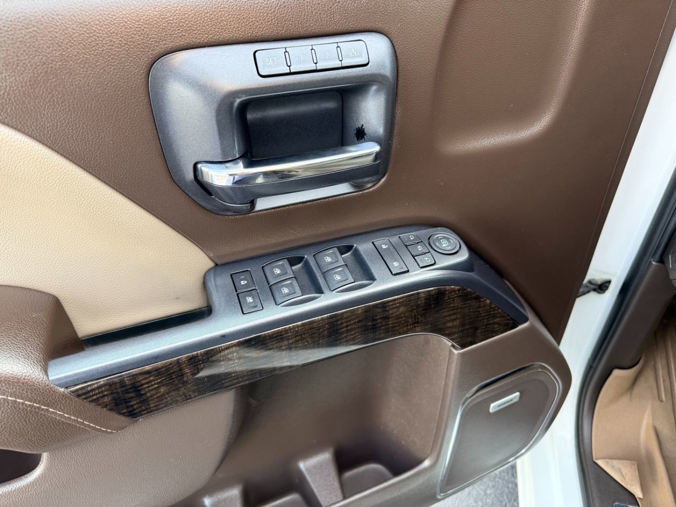 Used 2014 GMC Sierra 1500 Denali w/ Driver Alert Package image 23