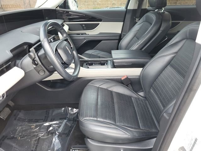 Used 2024 Lincoln Nautilus Reserve image 12