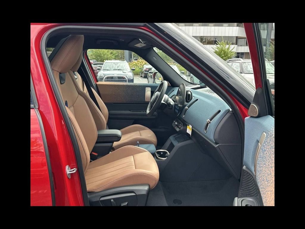 Used 2026 MINI Cooper Countryman S w/ Comfort Package Max image 51