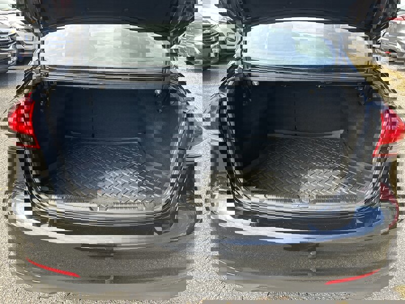 Used 2017 Kia Forte LX image 8