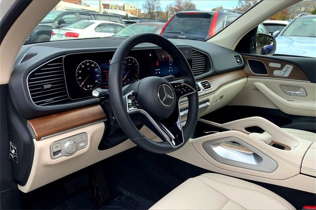 Used 2025 Mercedes-Benz GLE 350 4MATIC image 14
