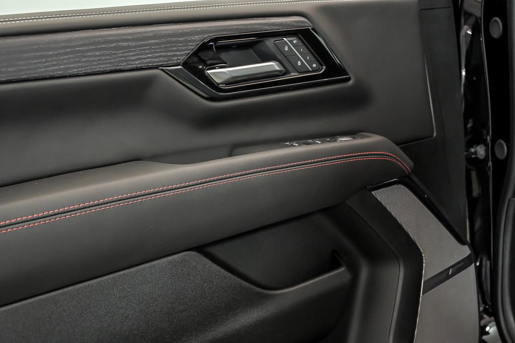 New 2026 GMC Yukon XL AT4 Ultimate w/ LPO, Floor Liner Package AWD/4WD image 5