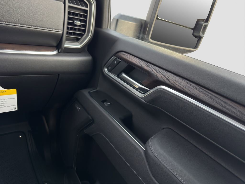 New 2026 GMC Sierra 2500 SLT w/ SLT Convenience Package image 28