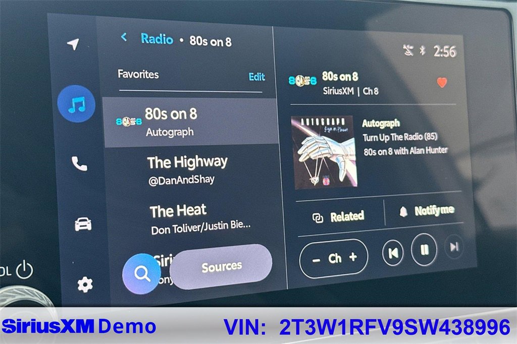 Used 2025 Toyota RAV4 XLE image 34