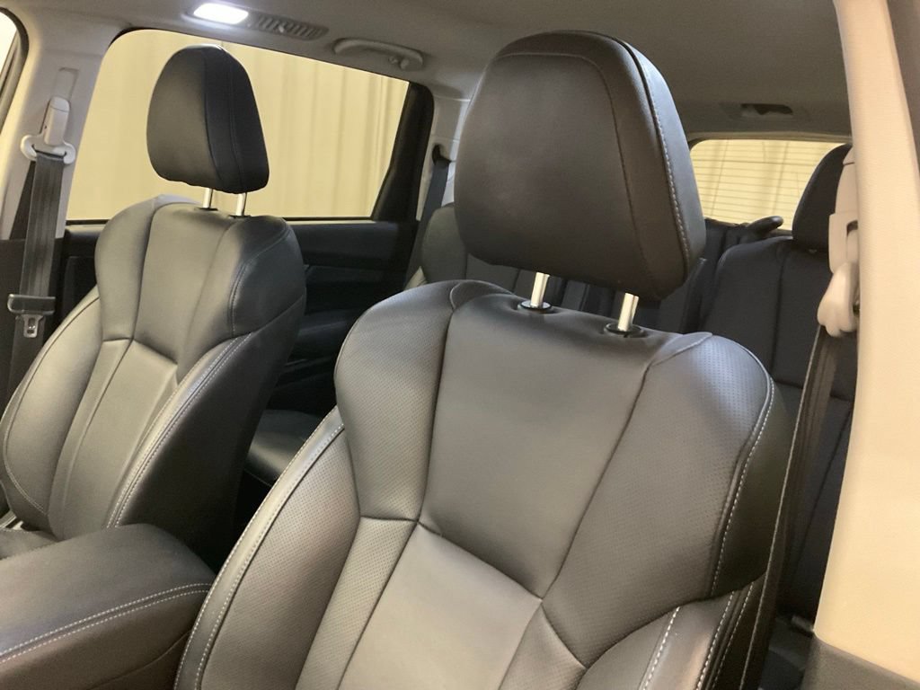 Used 2023 Subaru Ascent Limited w/ Popular Package #2A AWD/4WD image 10
