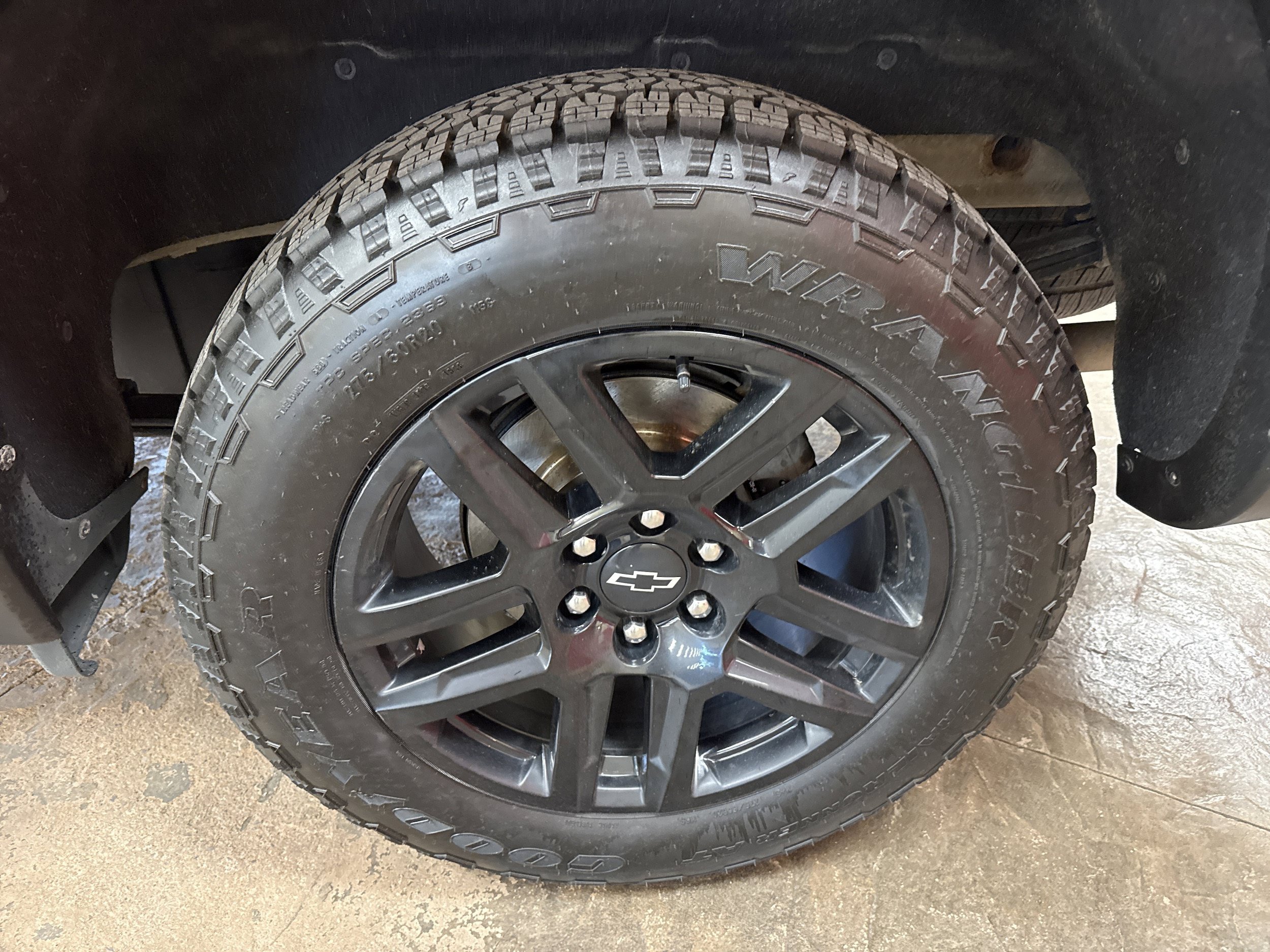 Used 2022 Chevrolet Silverado 1500 RST AWD/4WD image 8