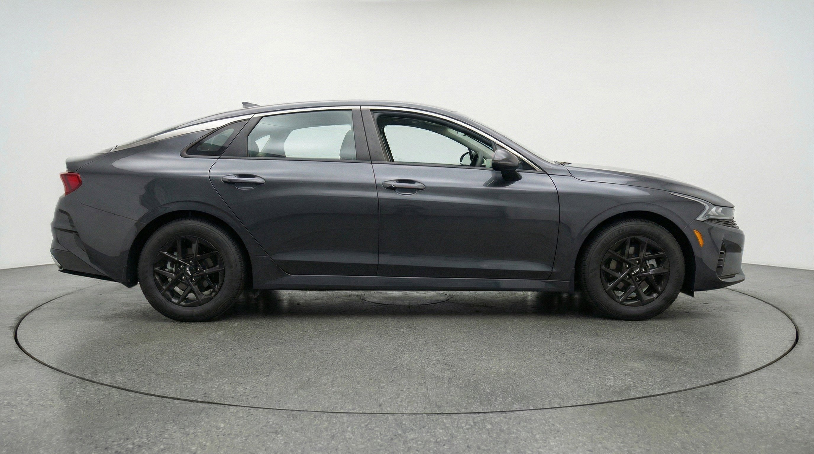 Used 2025 Kia K5 LXS image 11