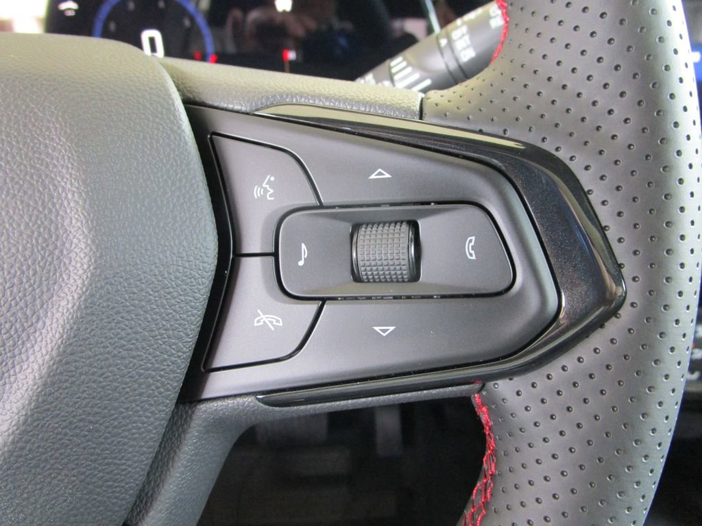 New 2026 Chevrolet Trax RS w/ Sunroof Package image 30