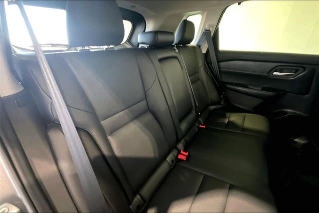 Used 2024 Nissan Rogue SV w/ SV Premium Package AWD/4WD image 33