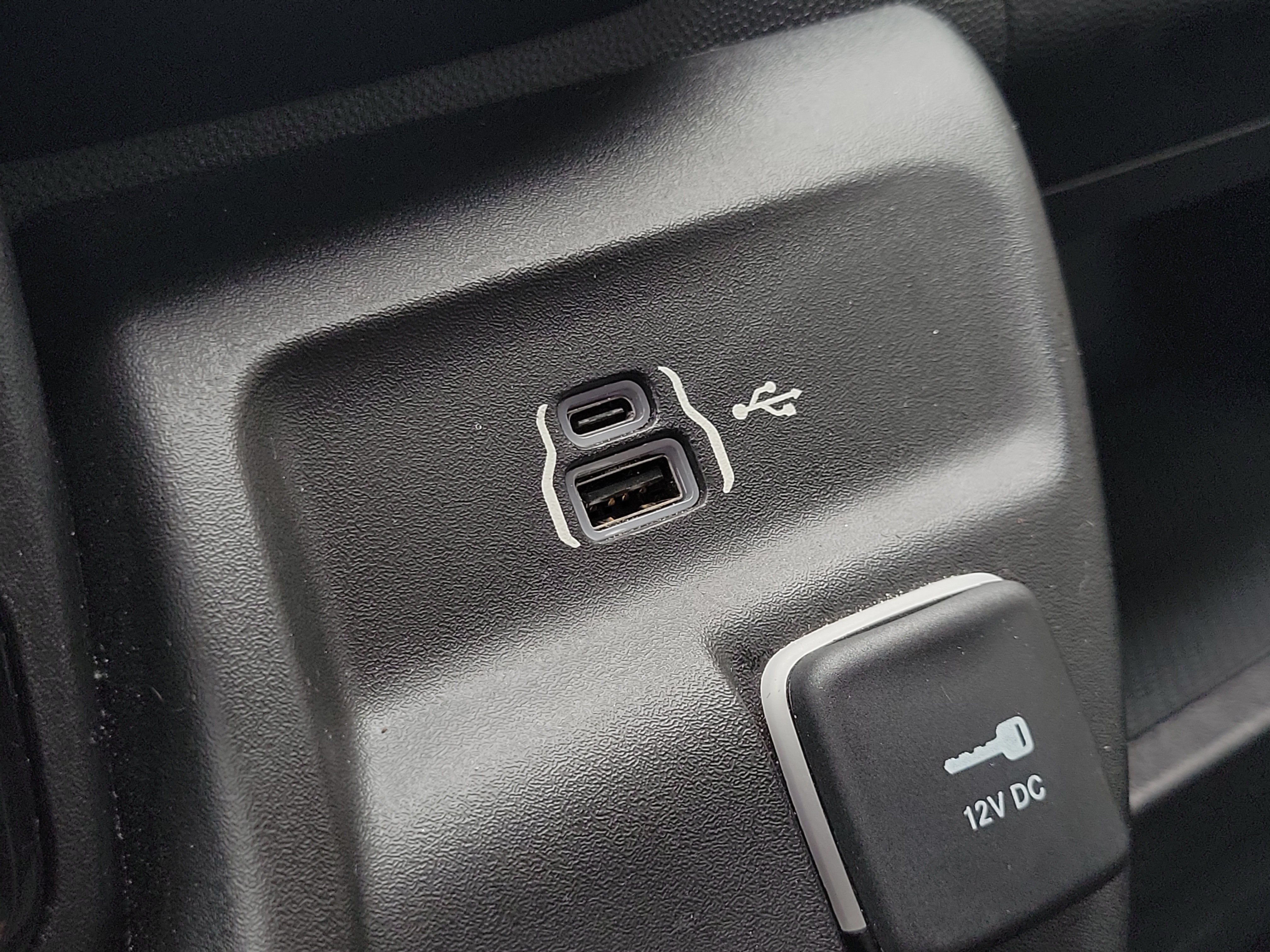 Used 2025 RAM ProMaster 2500 w/ U-Haul Equipment Group FWD image 24