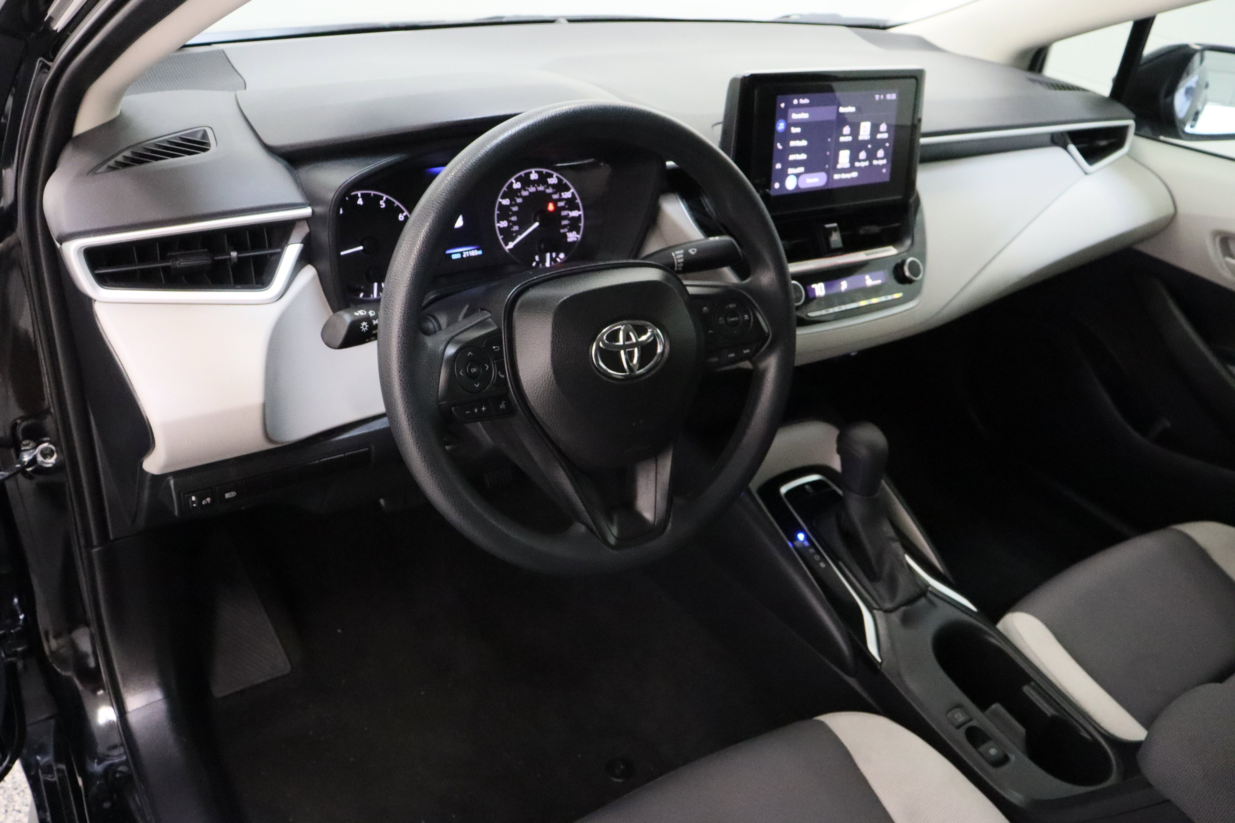 Certified 2024 Toyota Corolla LE FWD image 13