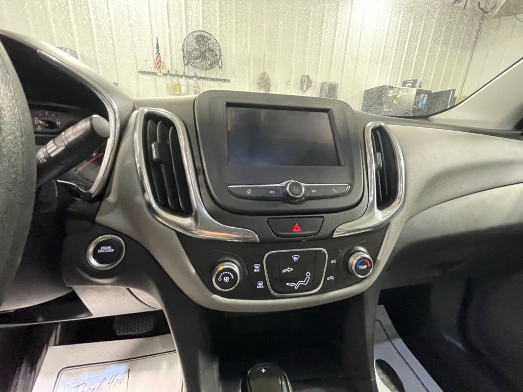 Used 2020 Chevrolet Equinox LS w/ LS Convenience Package image 13
