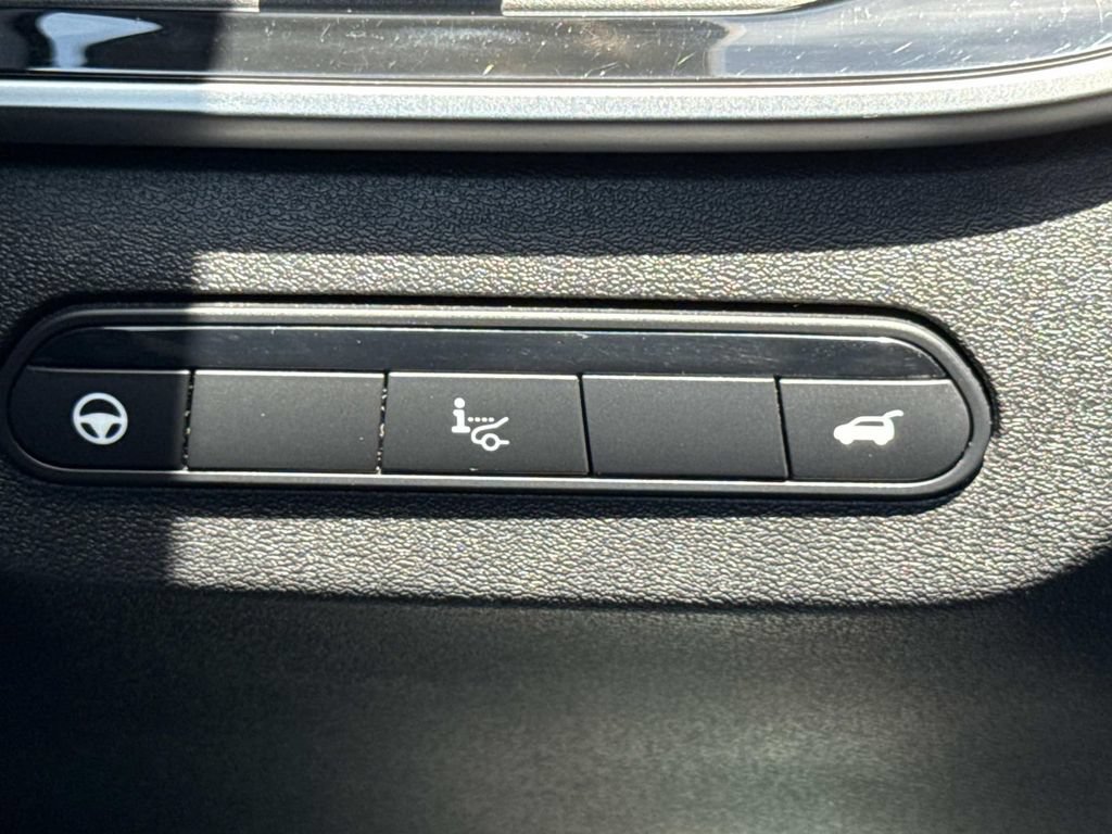 Used 2023 INFINITI QX60 Luxe w/ Vision Package AWD/4WD image 11