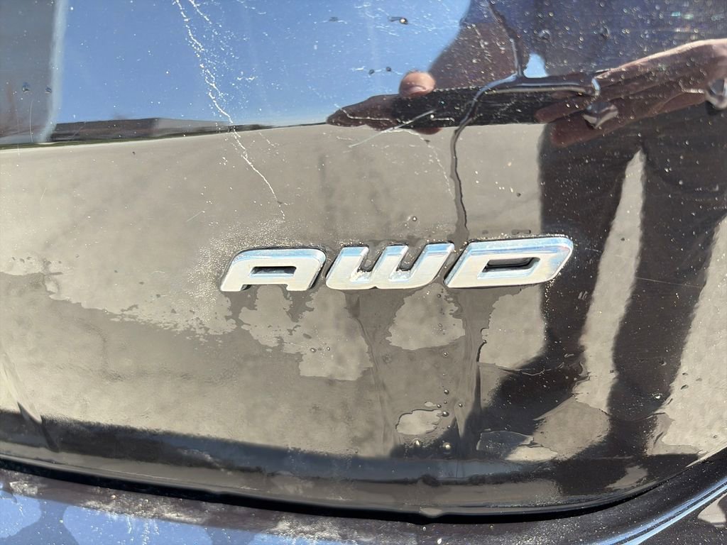 Used 2023 Ford Edge Titanium w/ Class II Trailer Tow Package AWD/4WD image 9