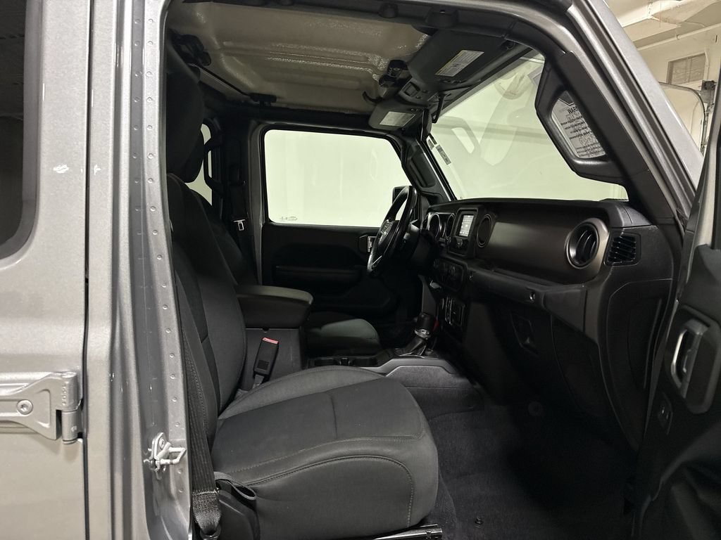 Used 2020 Jeep Gladiator Sport w/ Quick Order Package 24S AWD/4WD image 21