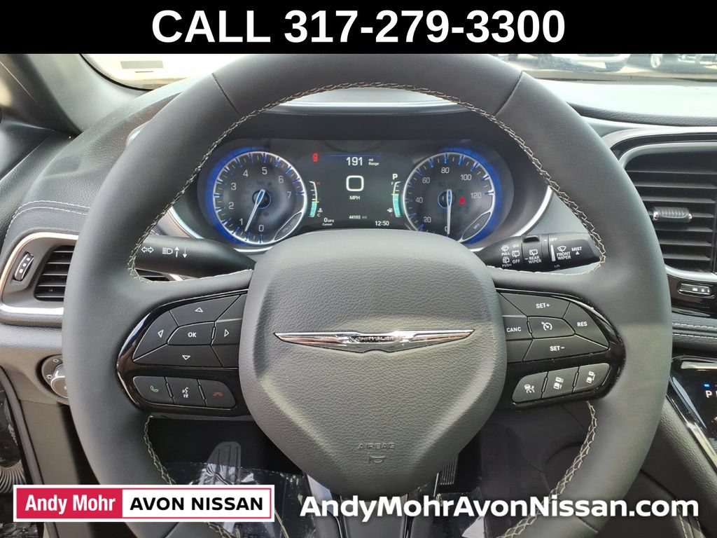 Used 2026 Chrysler Pacifica Limited w/ S Appearance Package FWD image 19