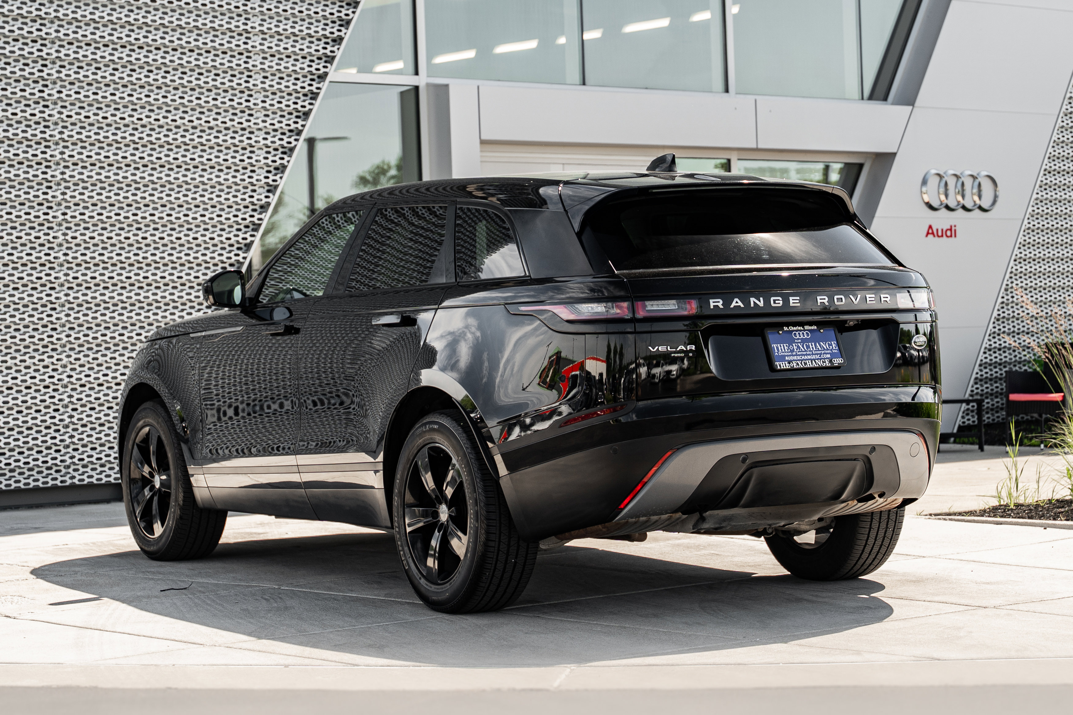 Used 2020 Land Rover Range Rover Velar S AWD/4WD image 5