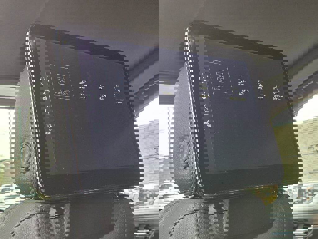 New 2026 GMC Yukon XL Denali w/ Denali Reserve Package image 18