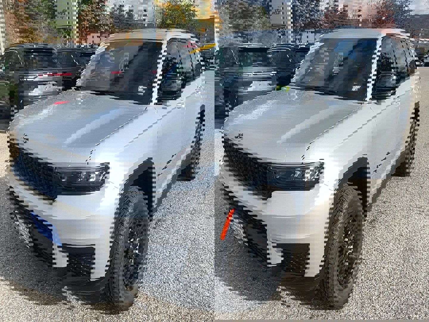 New 2025 Jeep Grand Cherokee L Altitude image 1