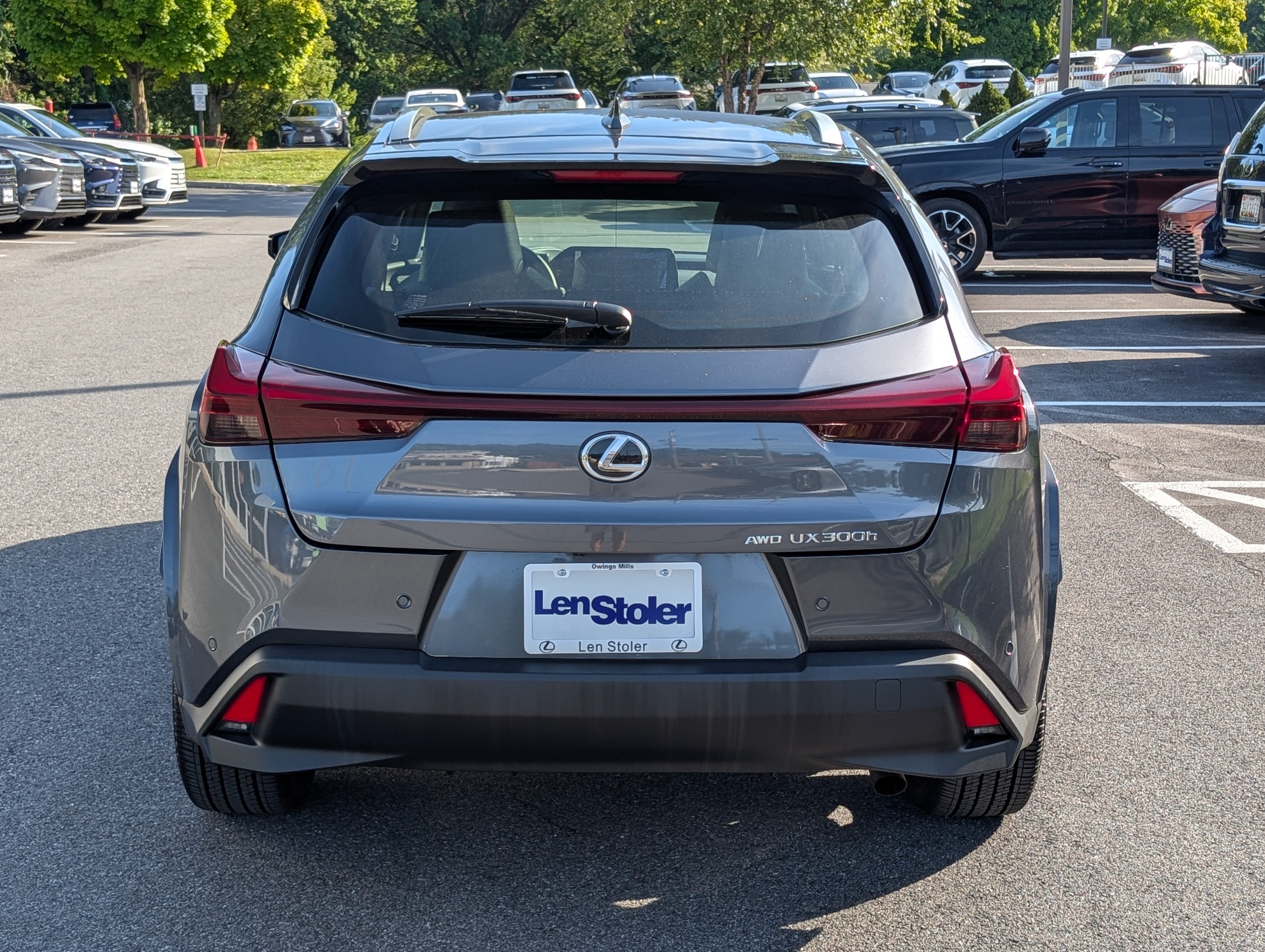 Certified 2025 Lexus UX 300h AWD w/ Accessory Package (Z1) image 4