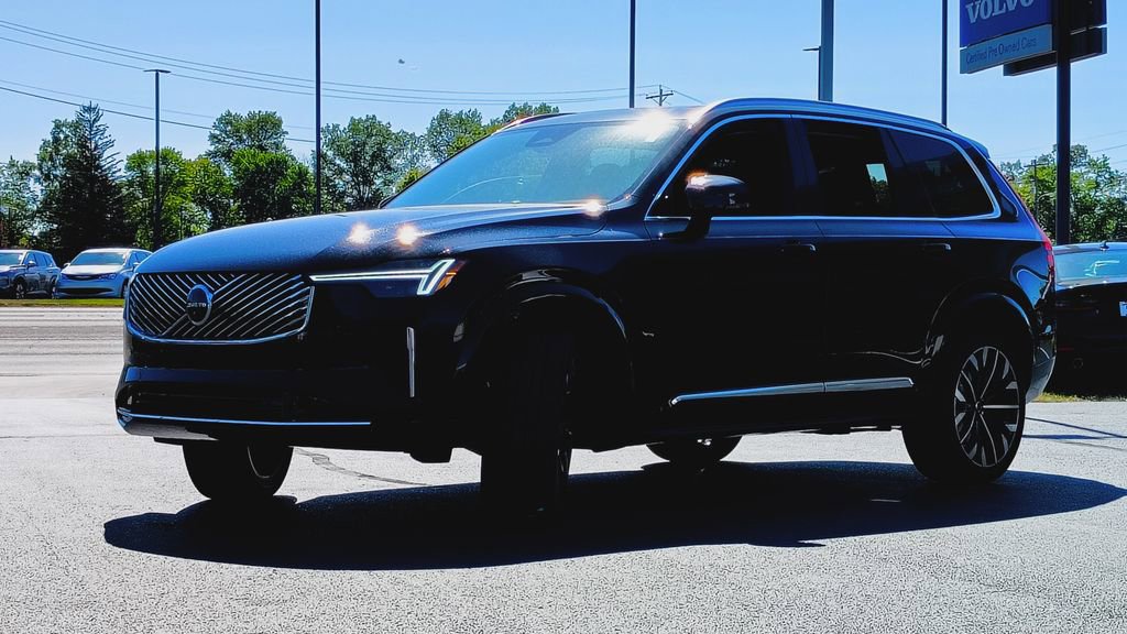 New 2026 Volvo XC90 B6 Plus w/ Protection Package Premier image 6