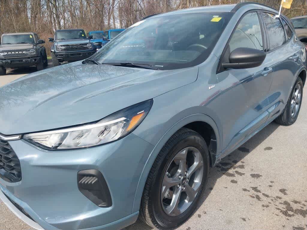 Certified 2023 Ford Escape ST-Line w/ Tech Pack #1 AWD/4WD image 27