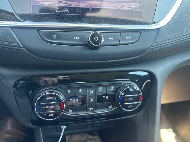 Used 2022 Buick Encore GX Essence w/ Experience Buick Package FWD image 41