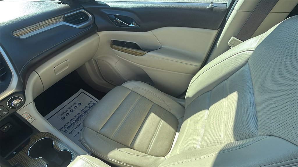 Used 2017 GMC Acadia Denali w/ Technology Package image 16