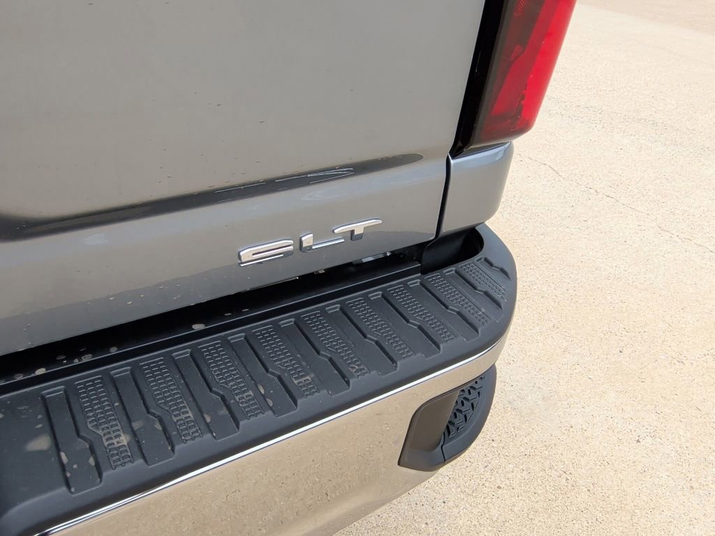New 2026 GMC Sierra 2500 SLT w/ SLT Convenience Package AWD/4WD image 39