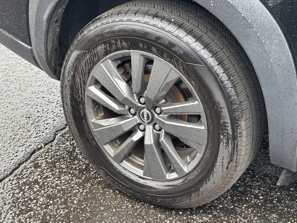 Used 2022 Nissan Pathfinder SV image 12