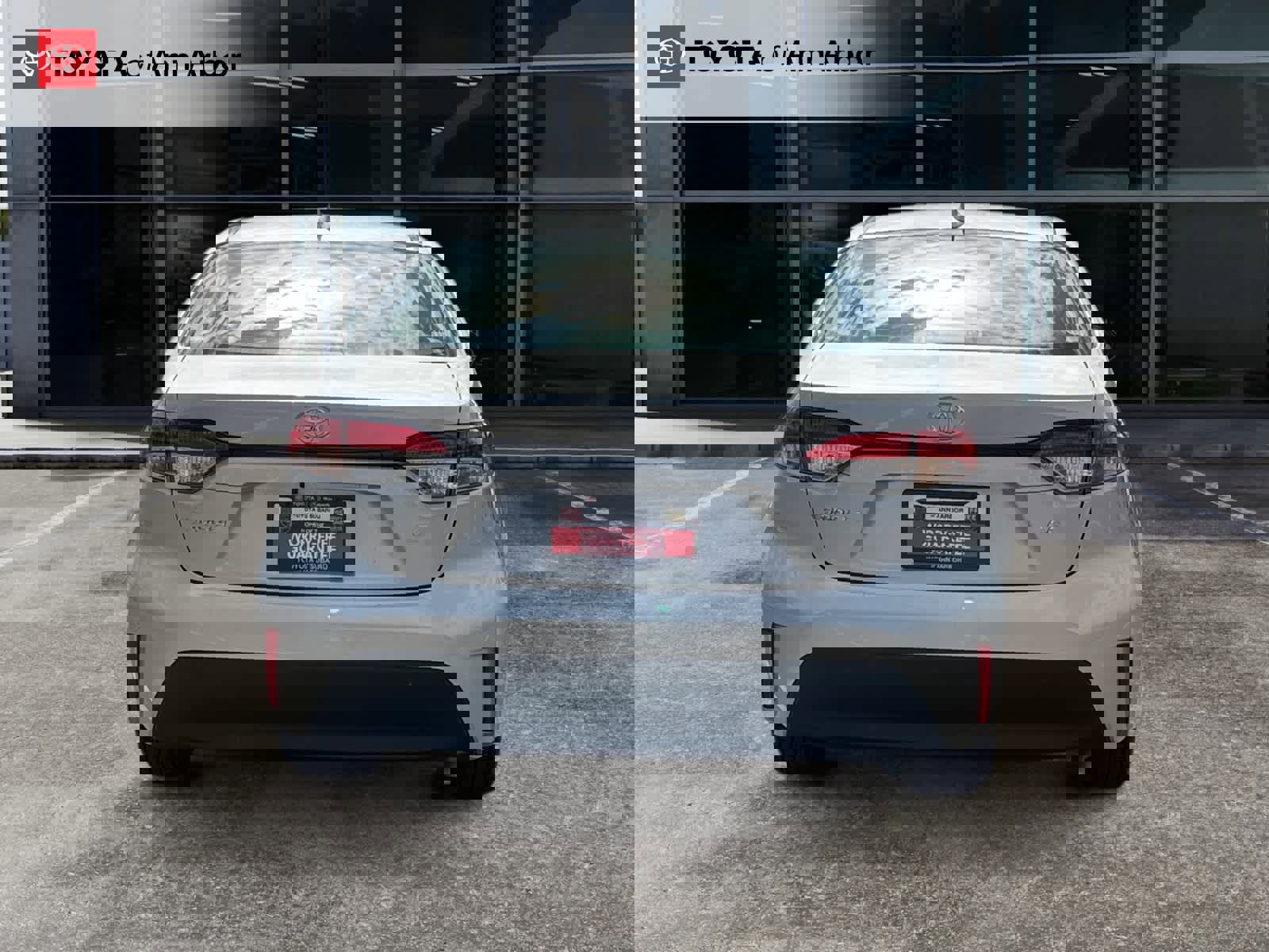 Used 2025 Toyota Corolla LE image 9