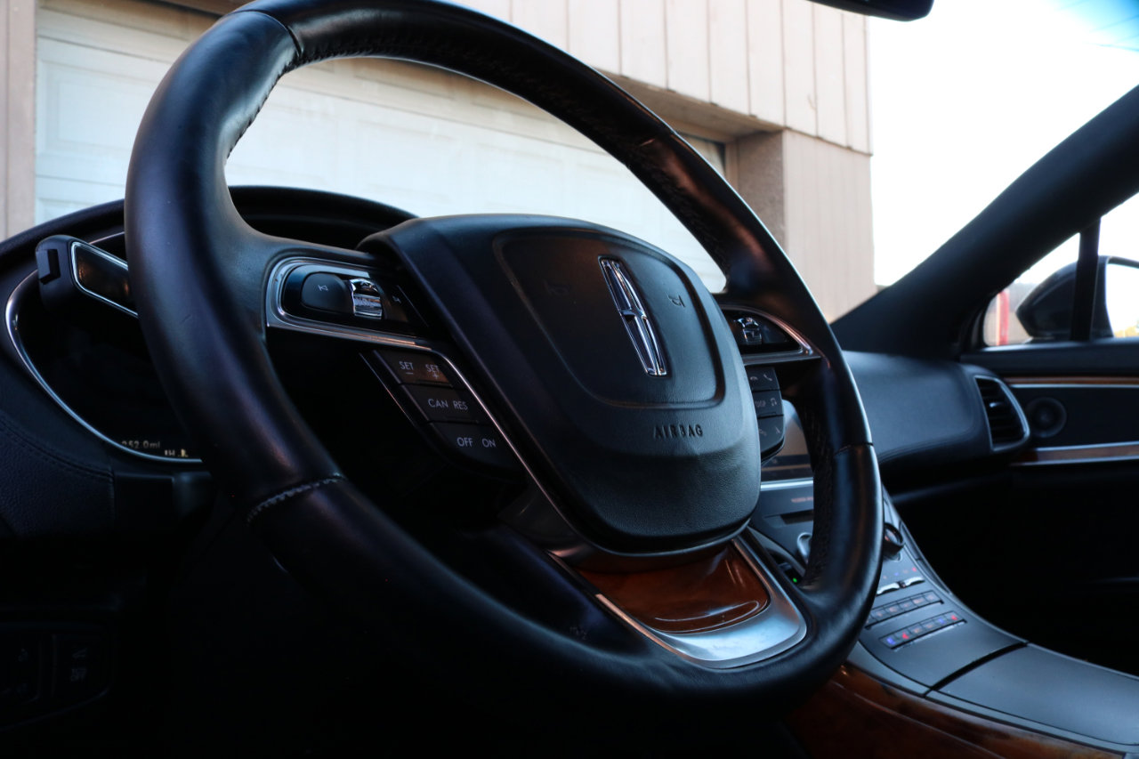 Used 2019 Lincoln Nautilus Reserve image 21