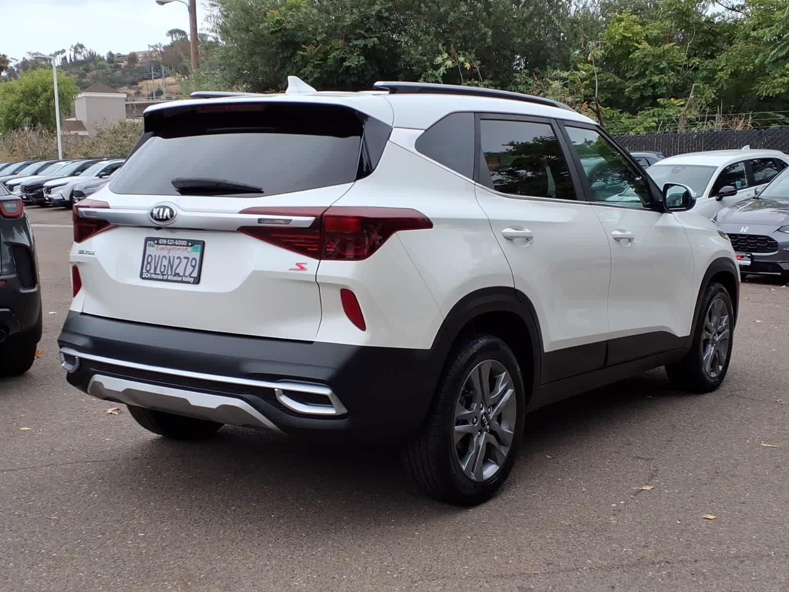 Used 2021 Kia Seltos S FWD image 4