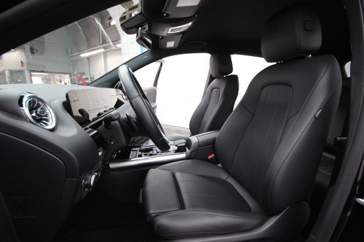 Used 2022 Mercedes-Benz GLA 250 4MATIC image 15