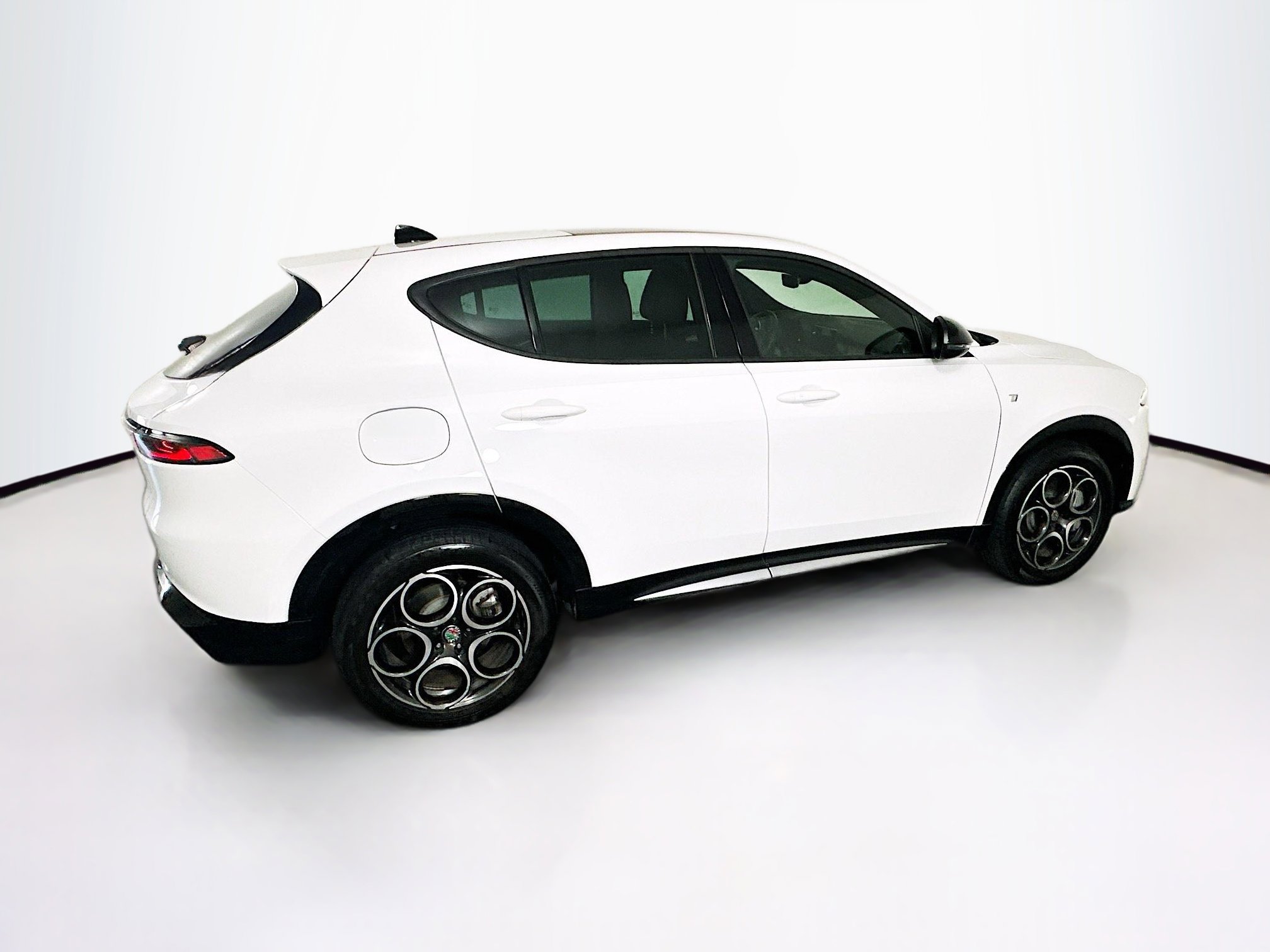 Used 2024 Alfa Romeo Tonale Ti AWD/4WD image 10