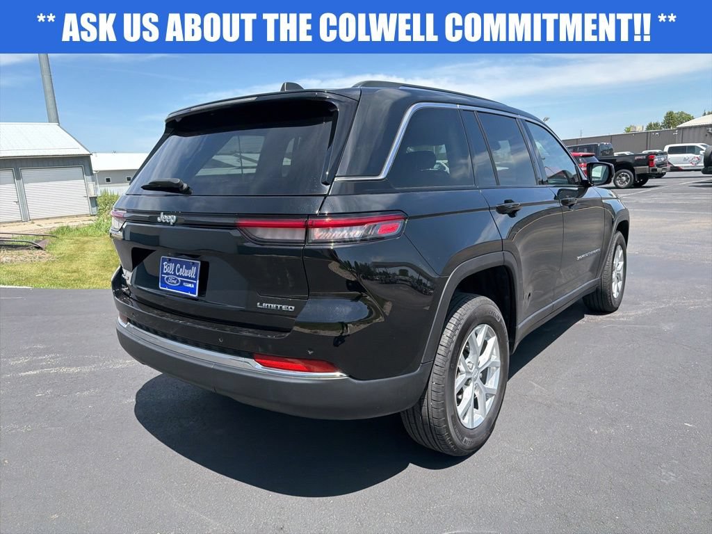 Used 2023 Jeep Grand Cherokee Limited AWD/4WD image 4